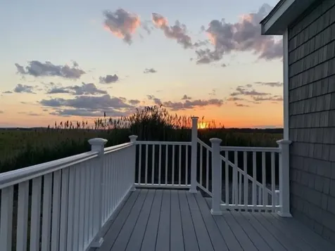 527 Ocean Boulevard Hampton NH 03842-3701