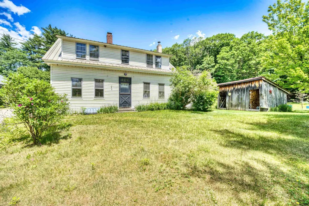8 Meadowlark Lane Andover NH 03216