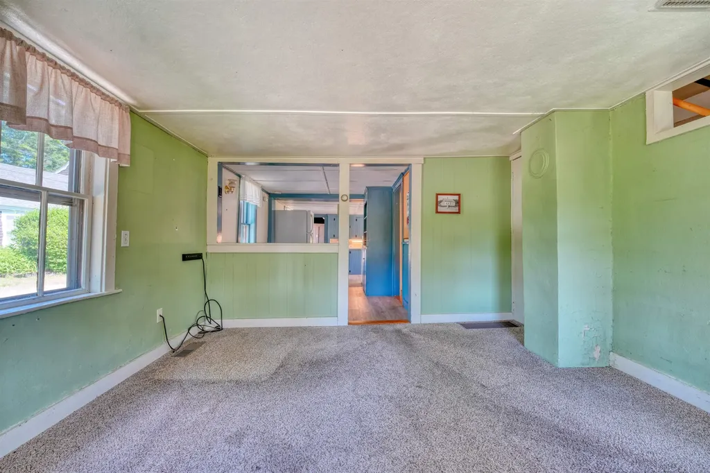 8 Meadowlark Lane Andover NH 03216