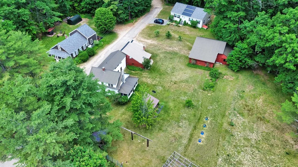 8 Meadowlark Lane Andover NH 03216