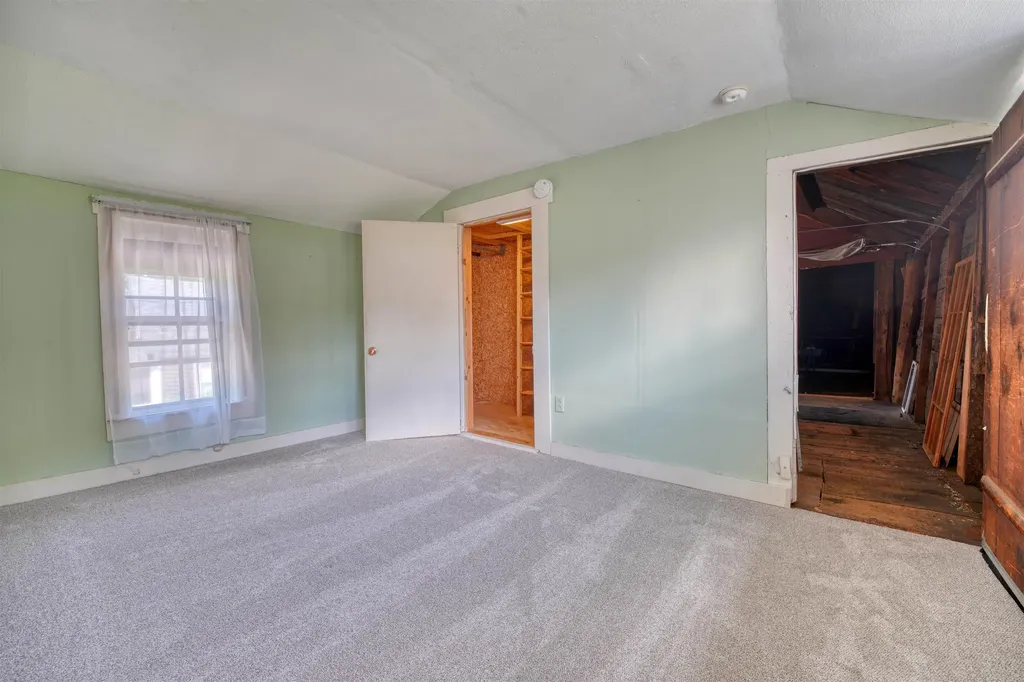 8 Meadowlark Lane Andover NH 03216