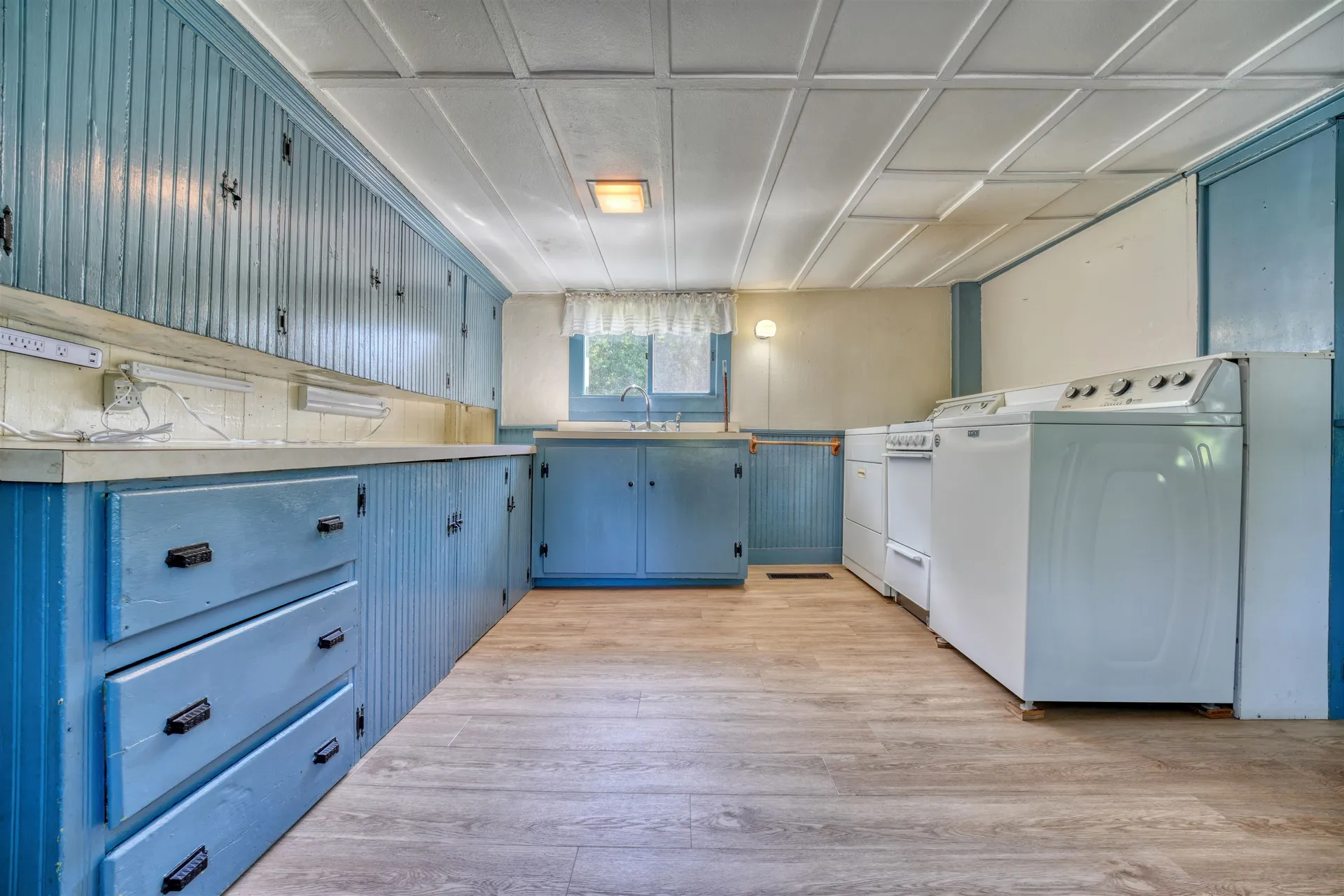 8 Meadowlark Lane Andover NH 03216