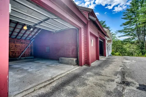 8 Meadowlark Lane Andover NH 03216