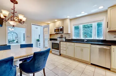 7 Acorn Acres Rye NH 03870