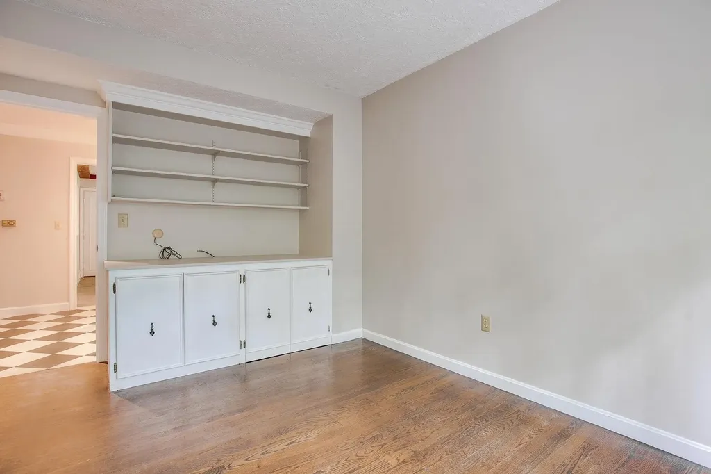 27 Buttonwood Road Bedford NH 03110