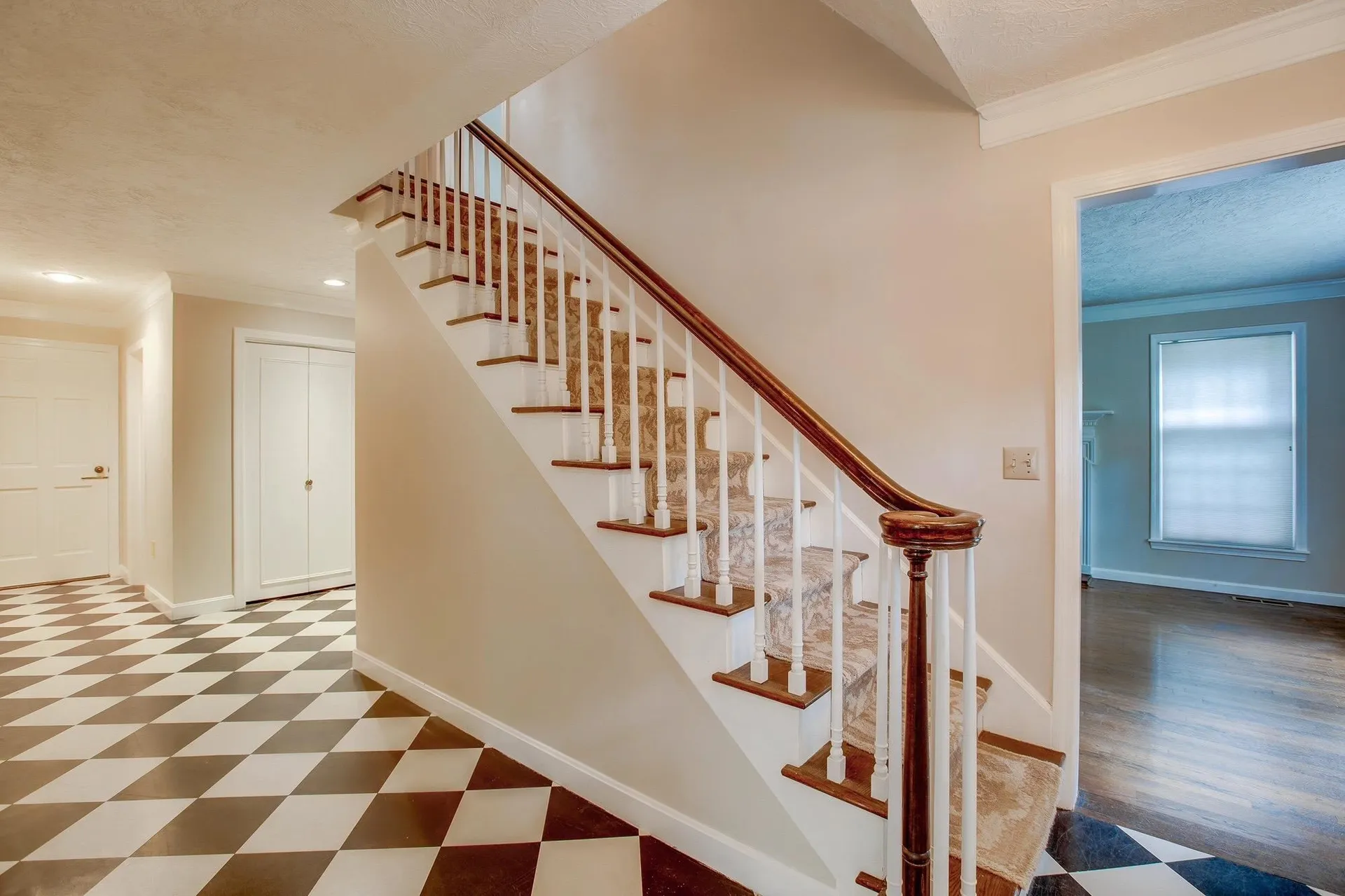 27 Buttonwood Road Bedford NH 03110
