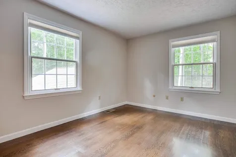 27 Buttonwood Road Bedford NH 03110