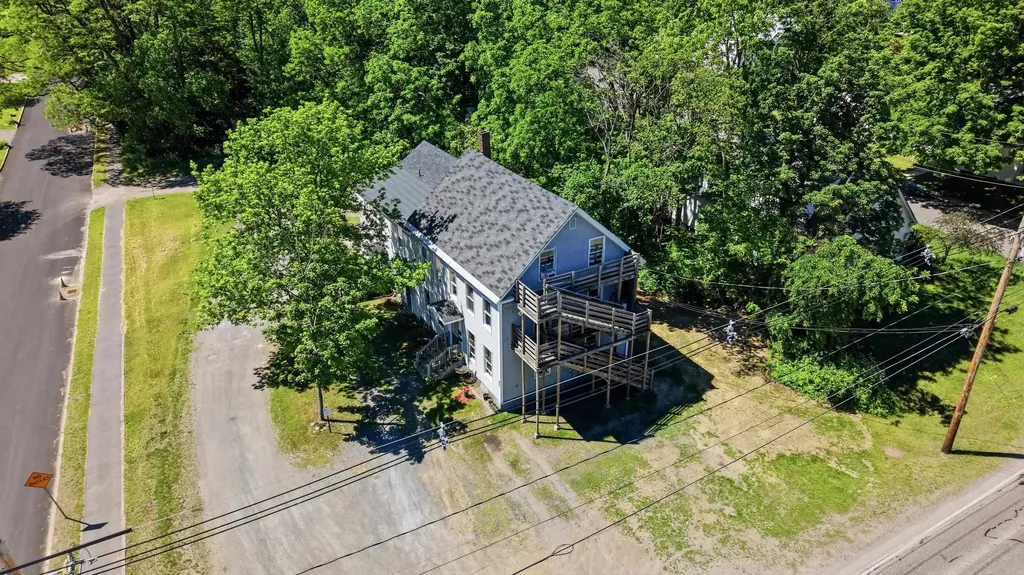 35 South Street Claremont NH 03743