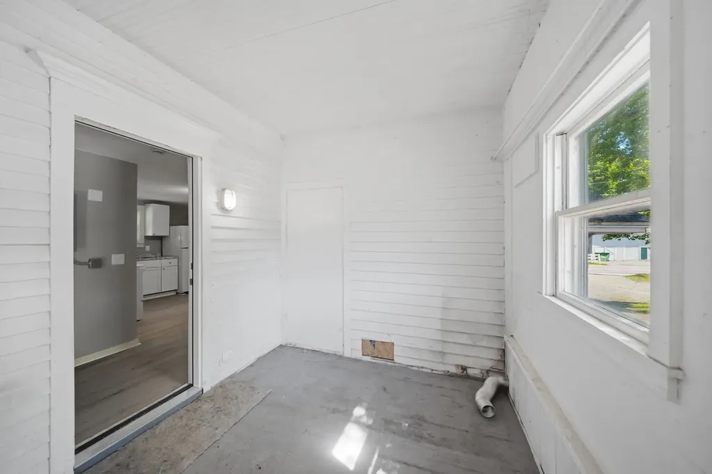 35 South Street Claremont NH 03743
