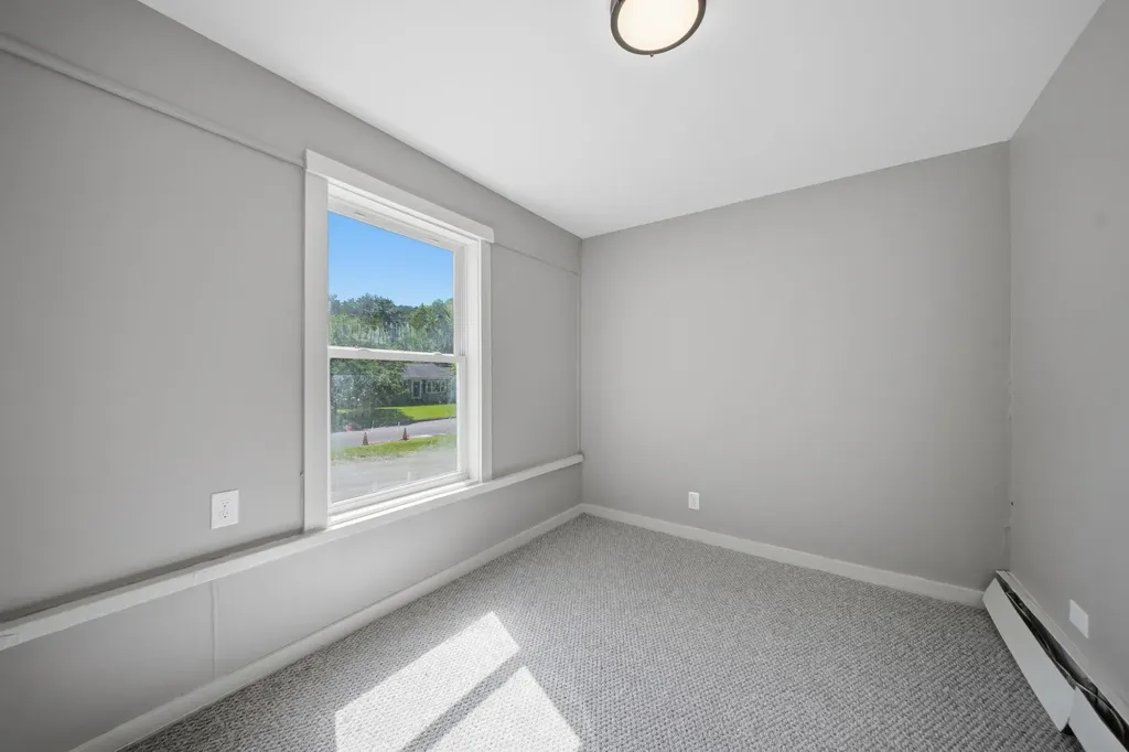 35 South Street Claremont NH 03743