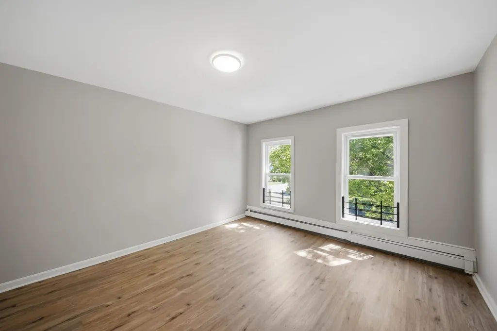 35 South Street Claremont NH 03743
