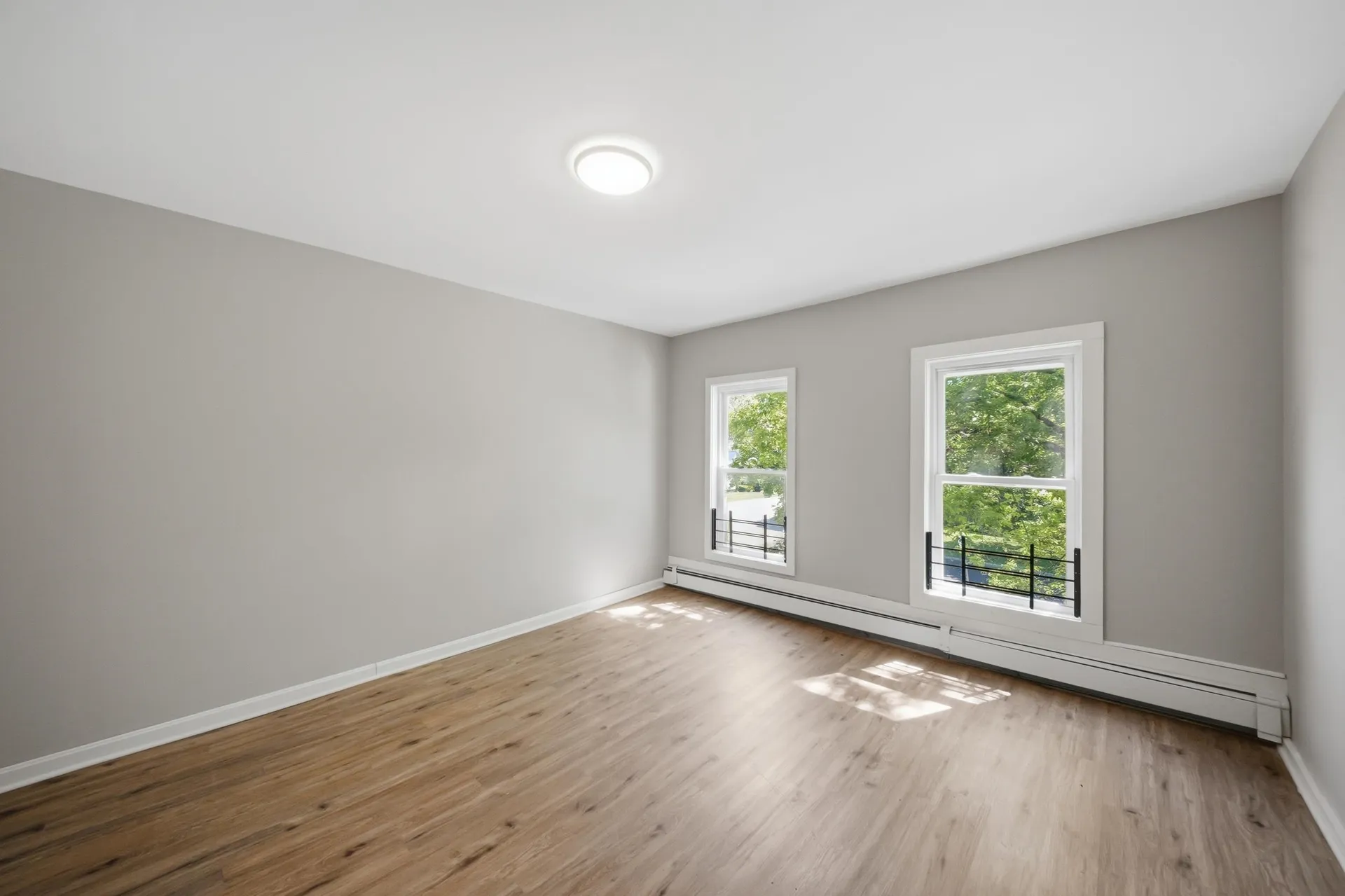 35 South Street Claremont NH 03743