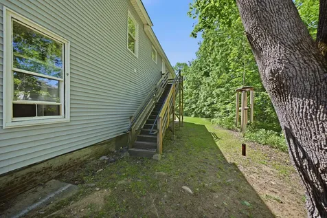 35 South Street Claremont NH 03743