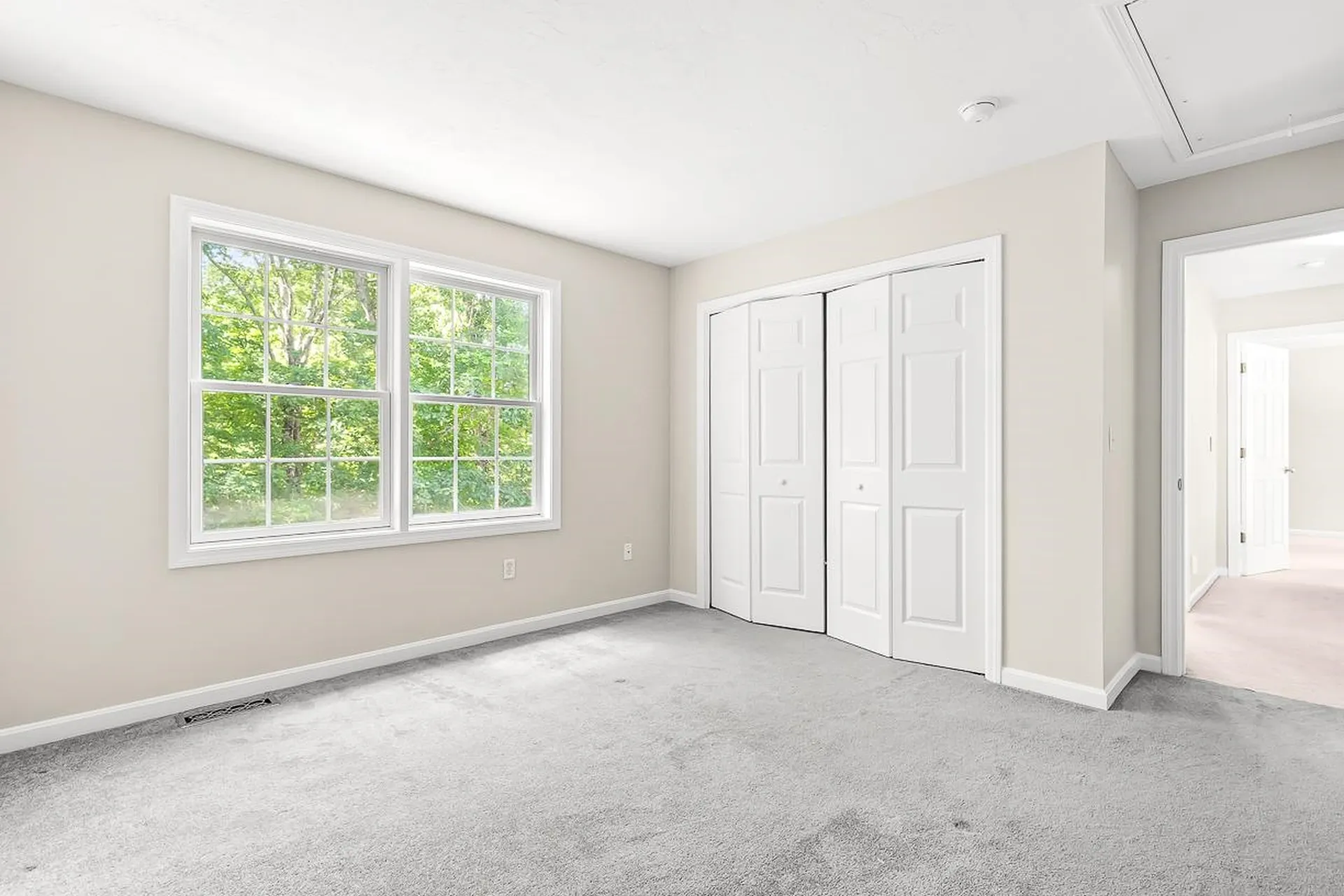 105 Wyndridge Circle Pelham NH 03076