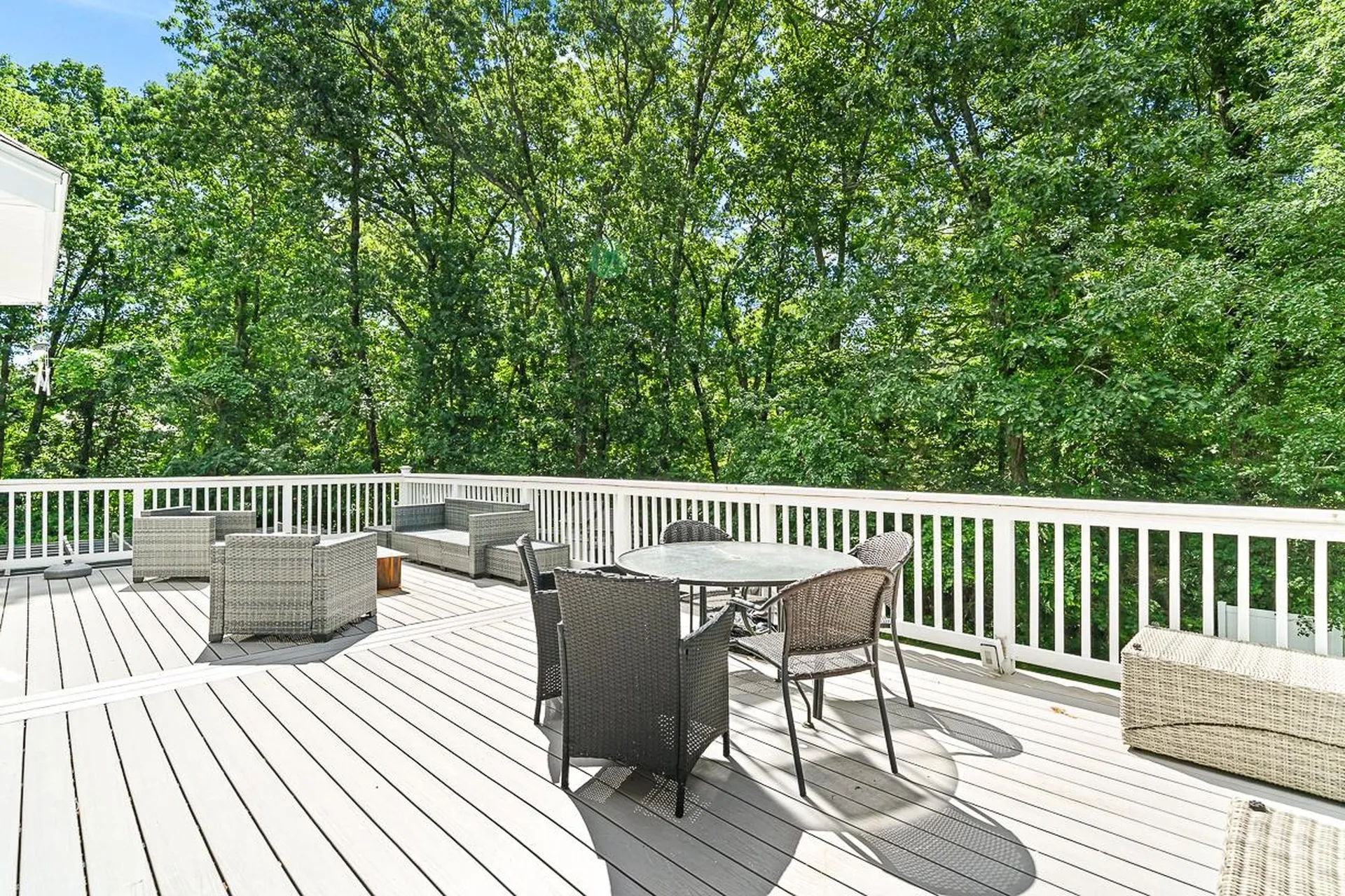 105 Wyndridge Circle Pelham NH 03076