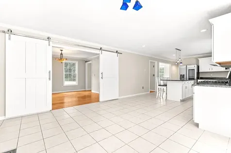 105 Wyndridge Circle Pelham NH 03076
