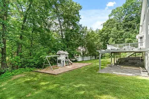105 Wyndridge Circle Pelham NH 03076
