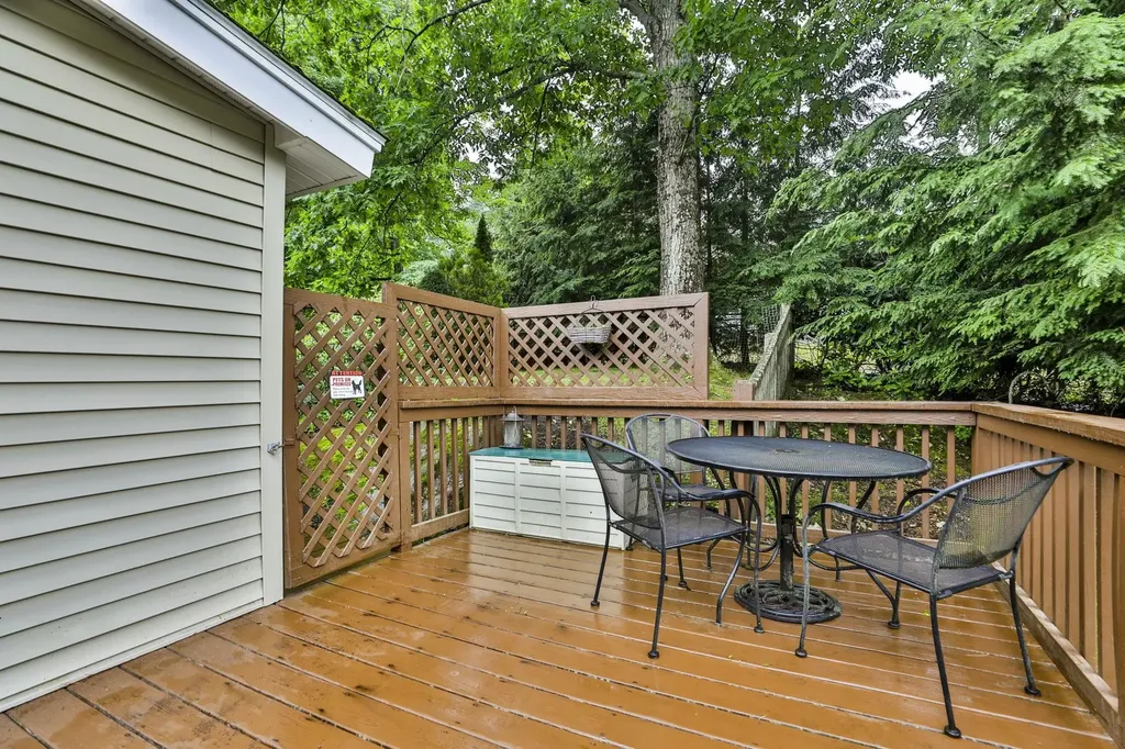 9 Candy Lane Merrimack NH 03054