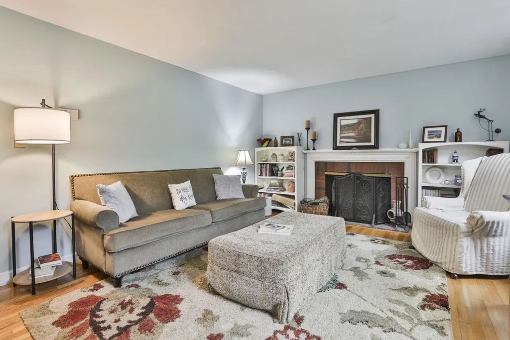 9 Candy Lane Merrimack NH 03054