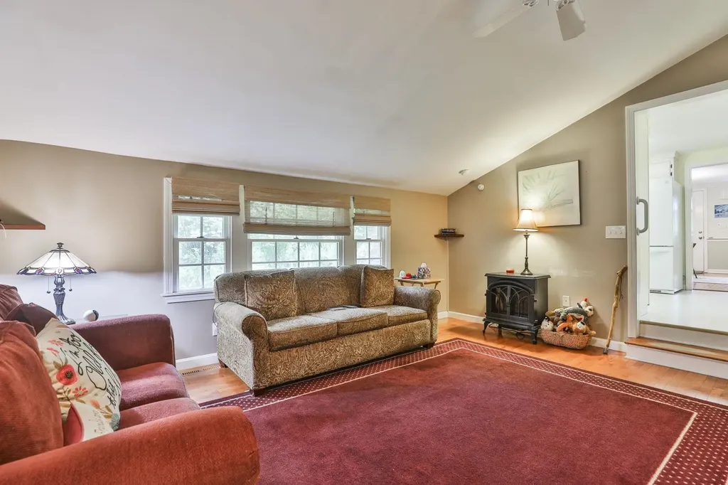 9 Candy Lane Merrimack NH 03054