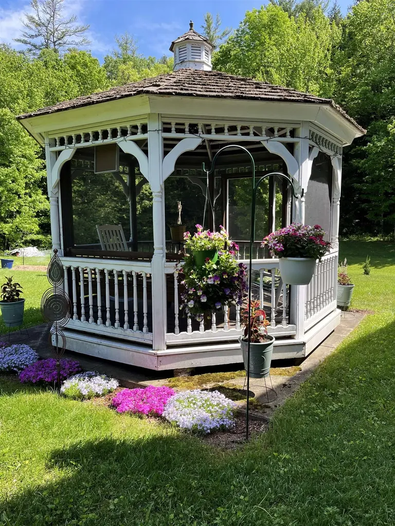 3078 Vt Route 10 Chester VT 05143