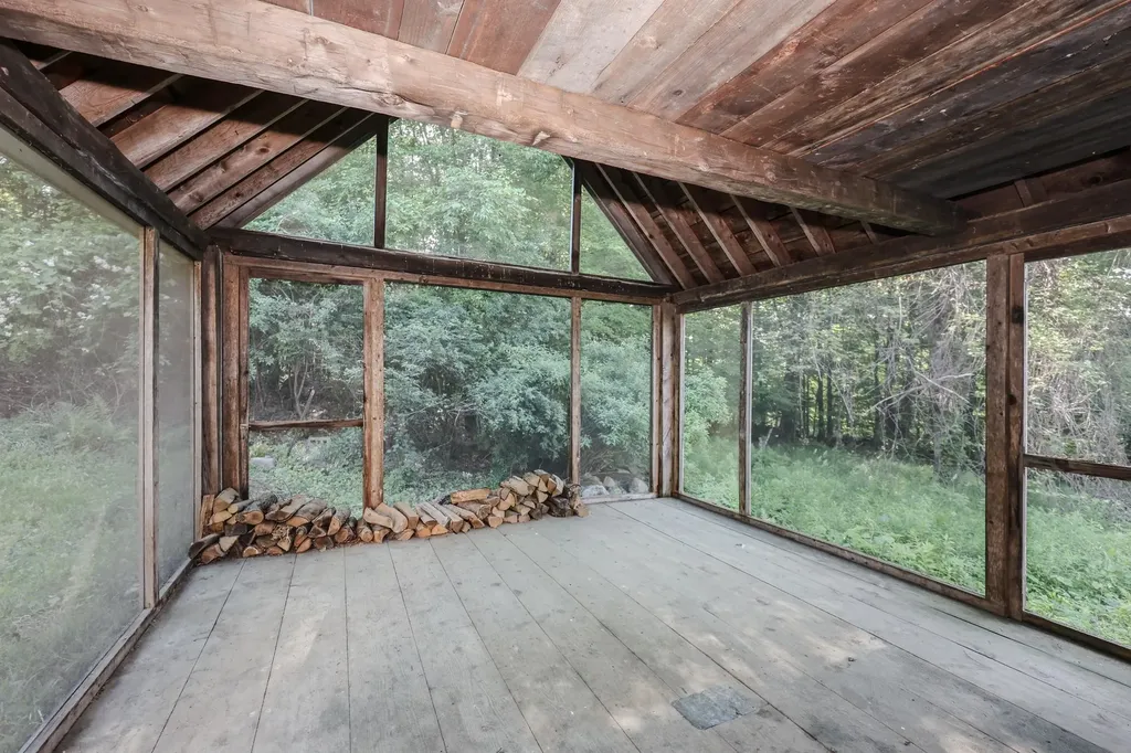 107 Greenfield Road New Boston NH 03070