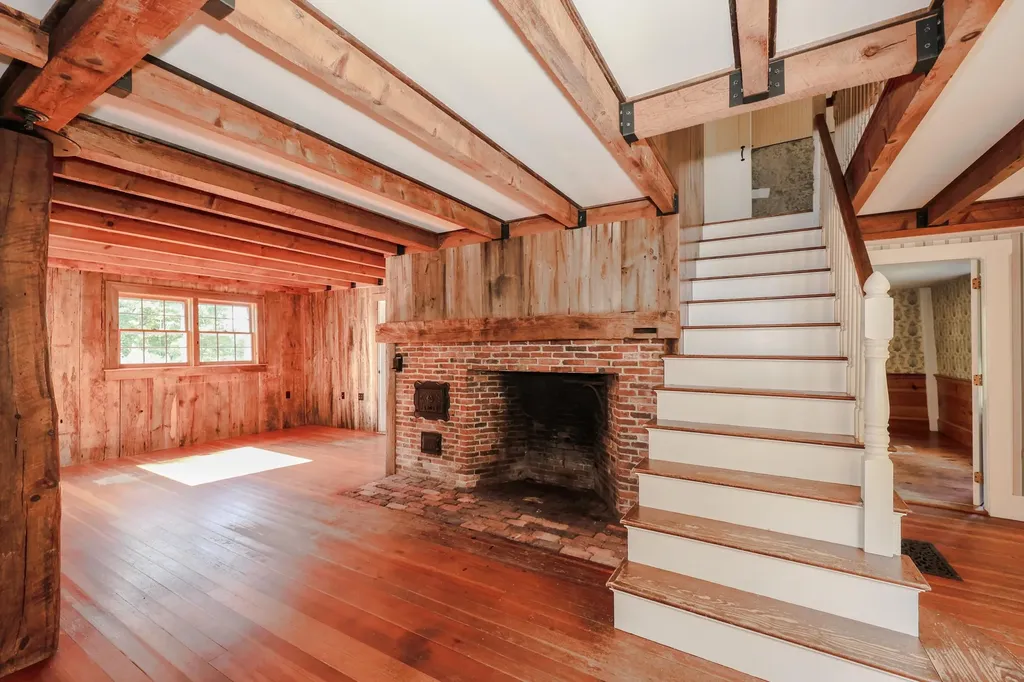 107 Greenfield Road New Boston NH 03070