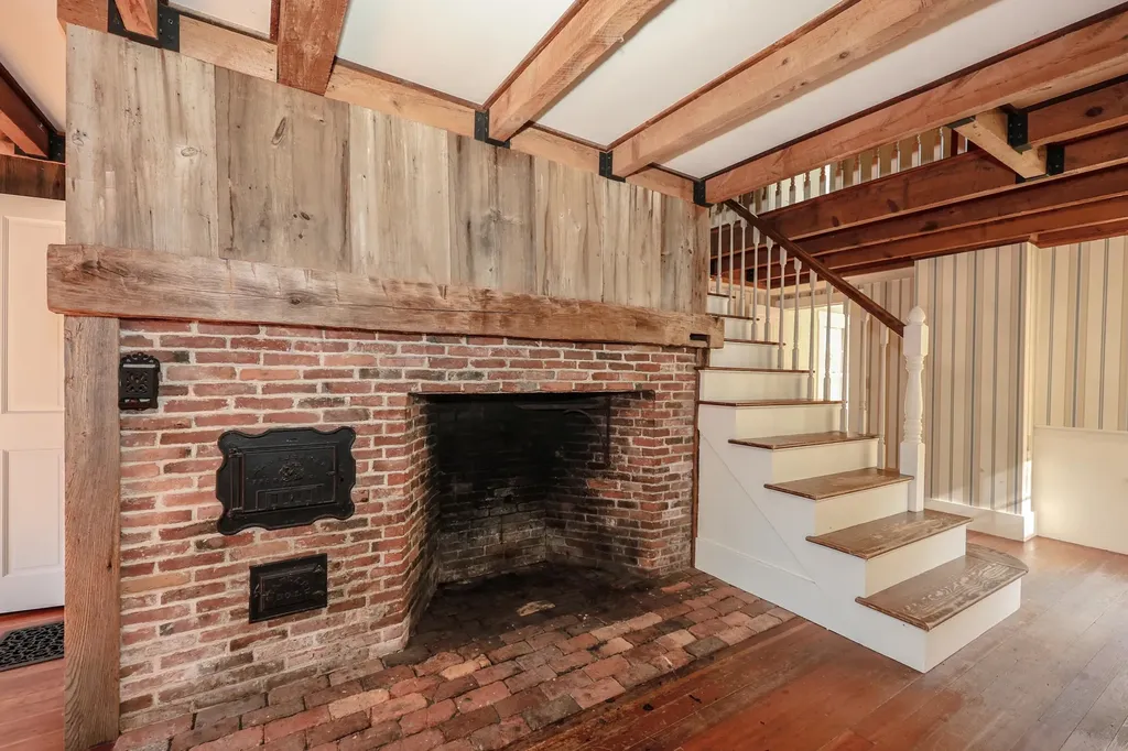 107 Greenfield Road New Boston NH 03070