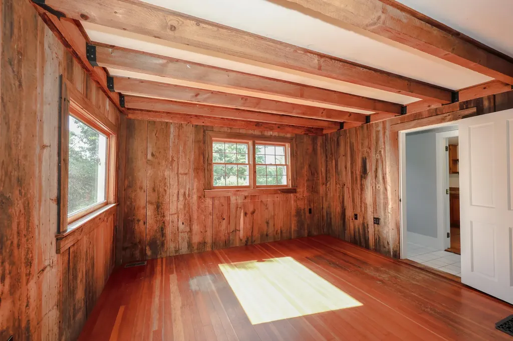 107 Greenfield Road New Boston NH 03070