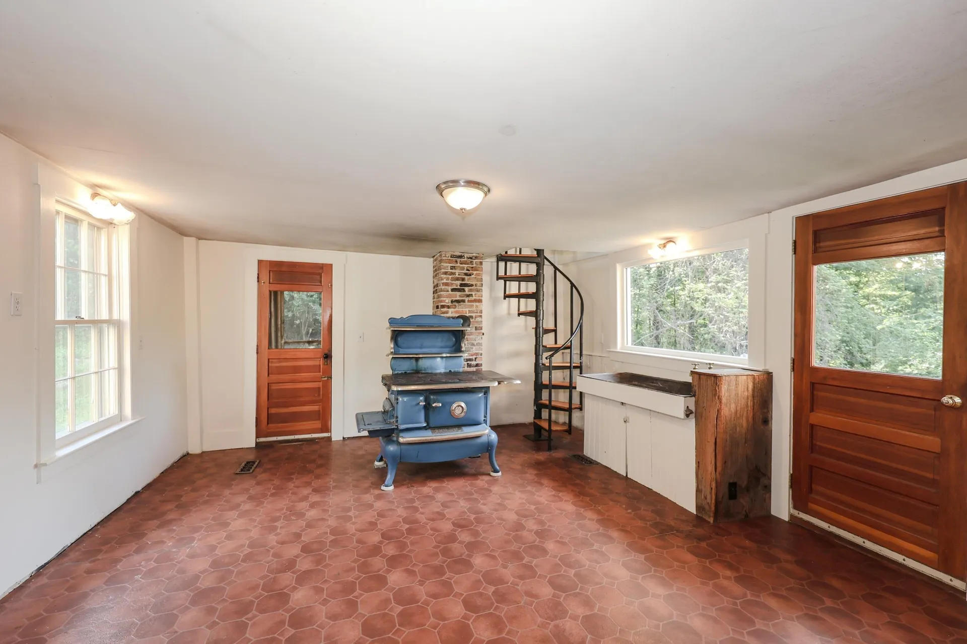 107 Greenfield Road New Boston NH 03070