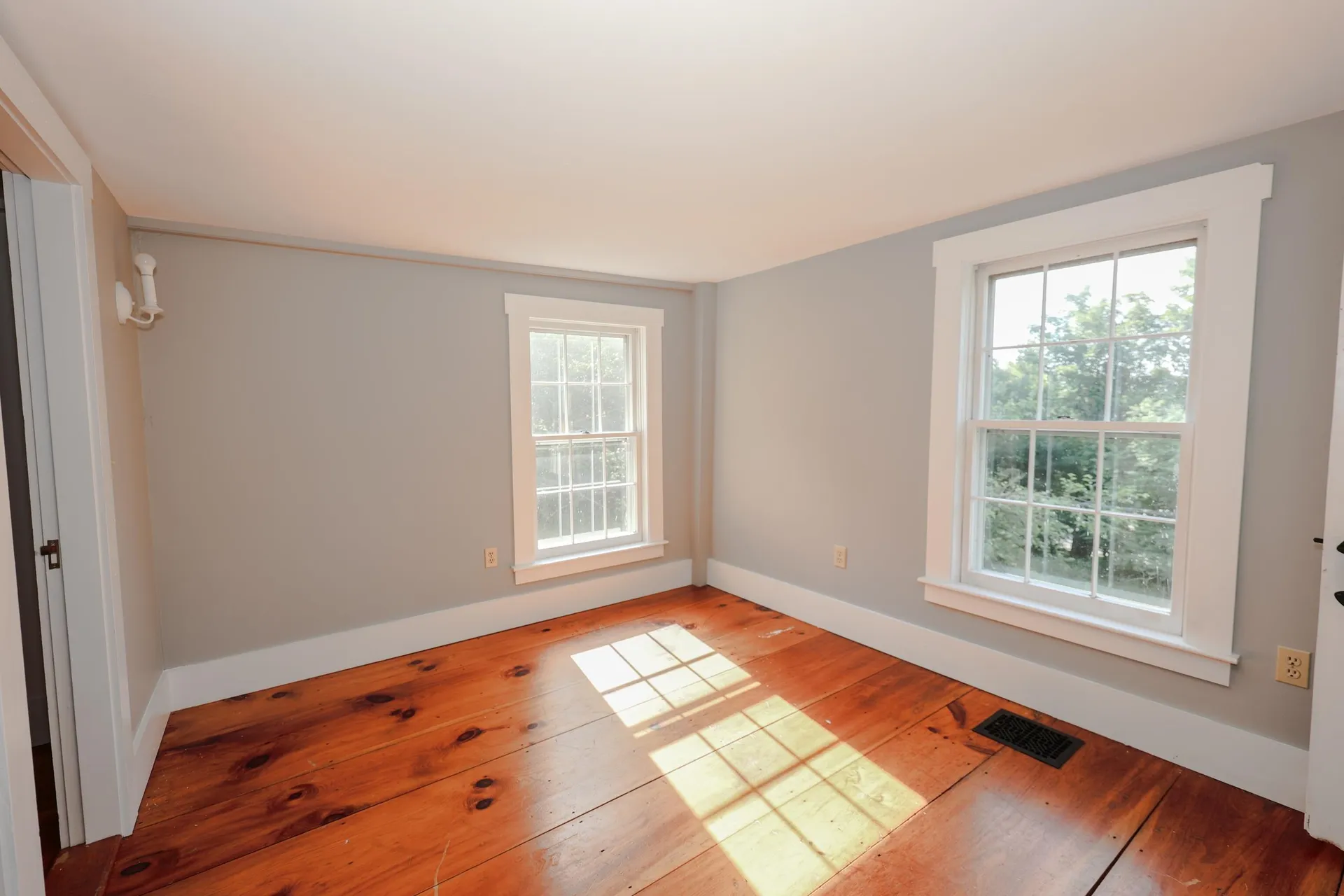 107 Greenfield Road New Boston NH 03070