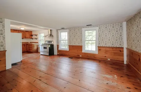107 Greenfield Road New Boston NH 03070