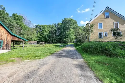 107 Greenfield Road New Boston NH 03070
