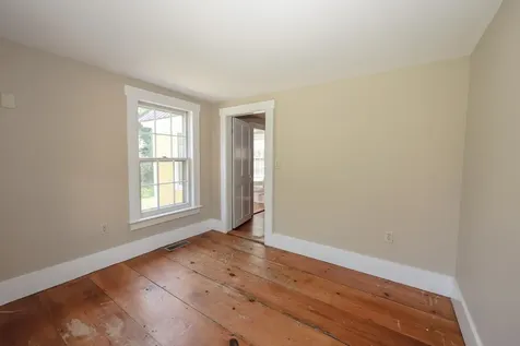 107 Greenfield Road New Boston NH 03070