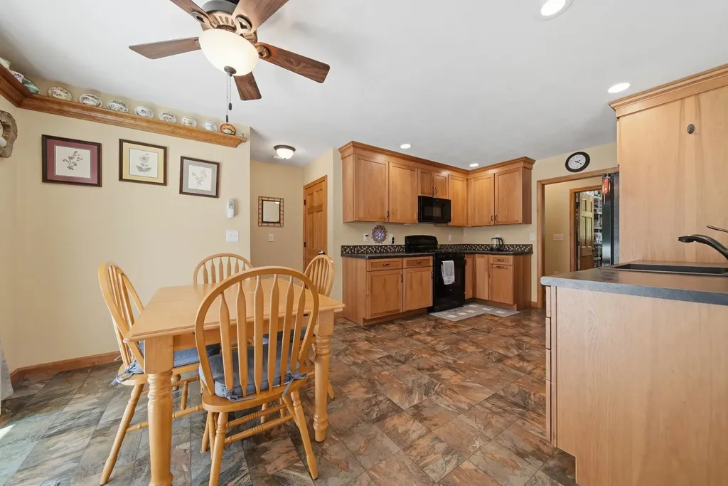 20 Hutchinson Hill Road Brookline NH 03033