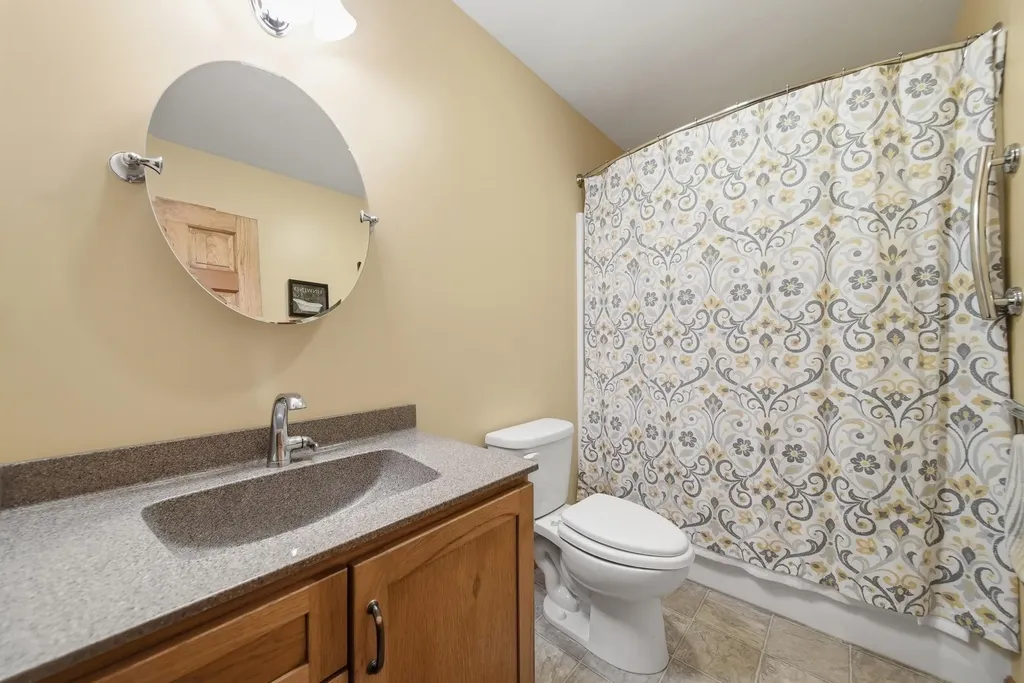 20 Hutchinson Hill Road Brookline NH 03033