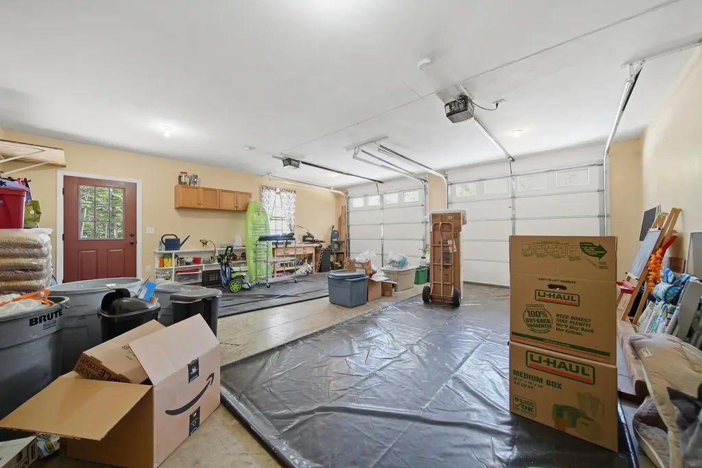 20 Hutchinson Hill Road Brookline NH 03033