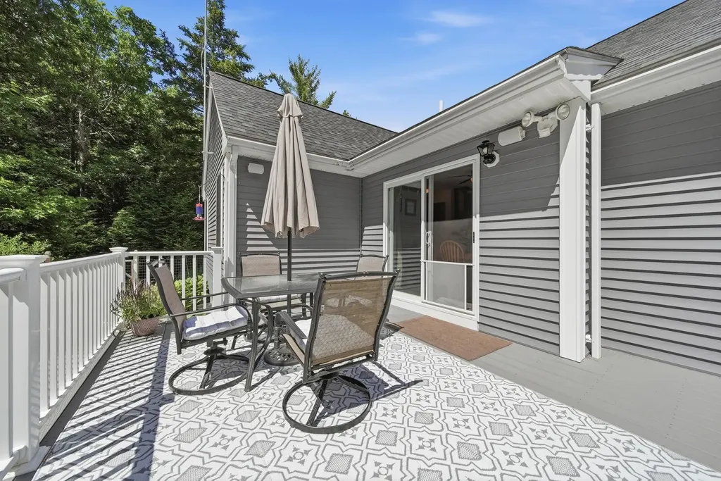 20 Hutchinson Hill Road Brookline NH 03033