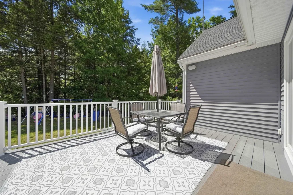 20 Hutchinson Hill Road Brookline NH 03033