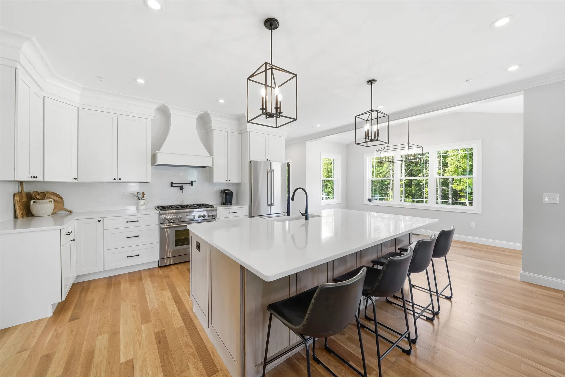 17 Carmel Road Pelham NH 03076