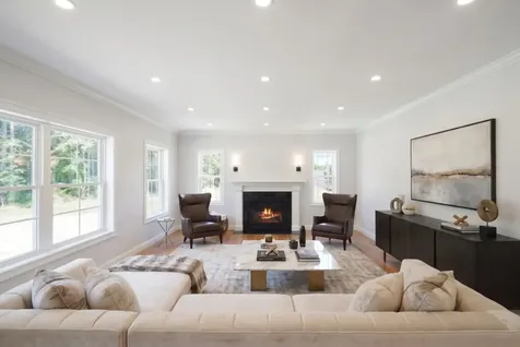 17 Carmel Road Pelham NH 03076