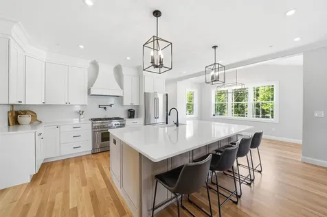 17 Carmel Road Pelham NH 03076