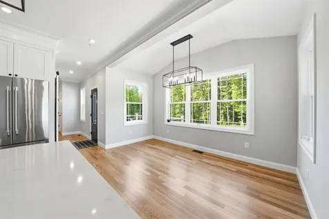 17 Carmel Road Pelham NH 03076