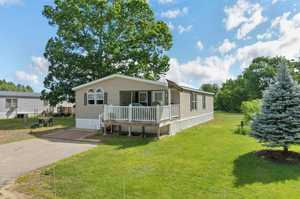 41 Circle Drive Belmont NH 03220