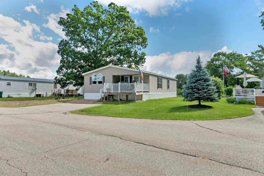41 Circle Drive Belmont NH 03220