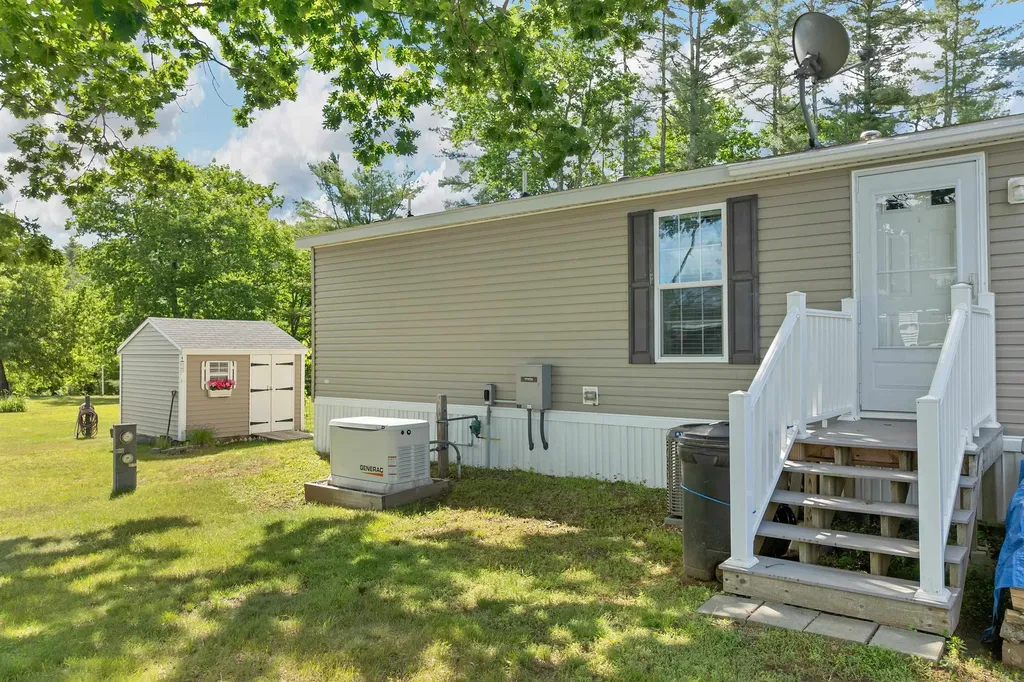 41 Circle Drive Belmont NH 03220