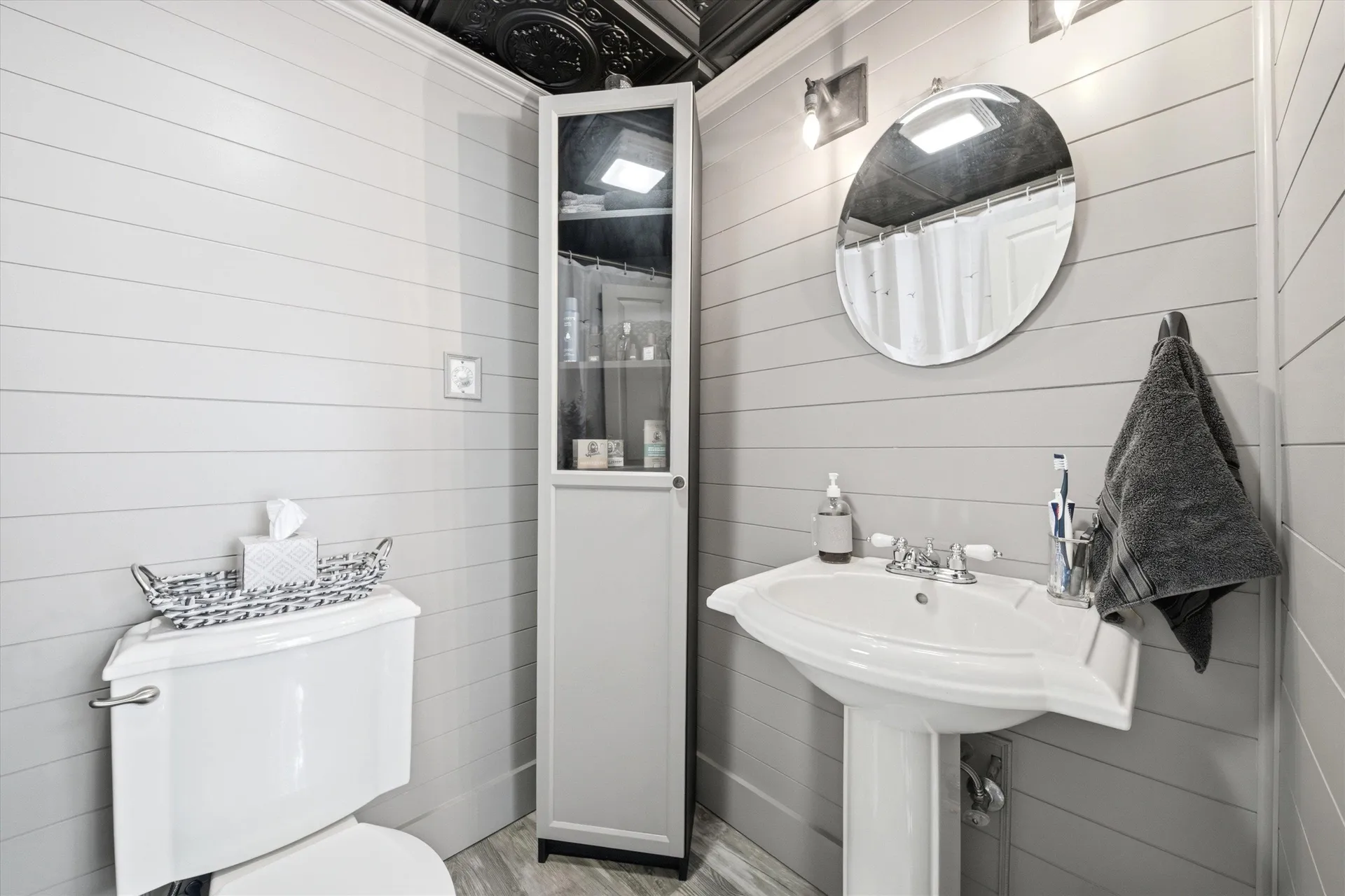 13 Nesmith Street Derry NH 03038