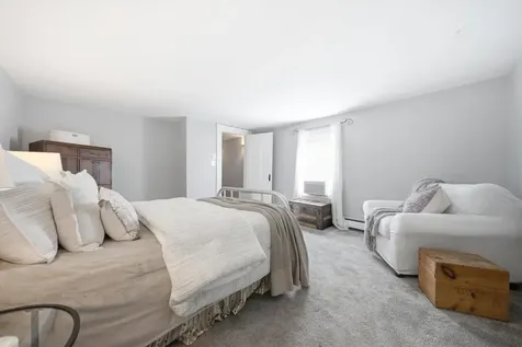 13 Nesmith Street Derry NH 03038