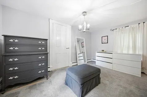 13 Nesmith Street Derry NH 03038