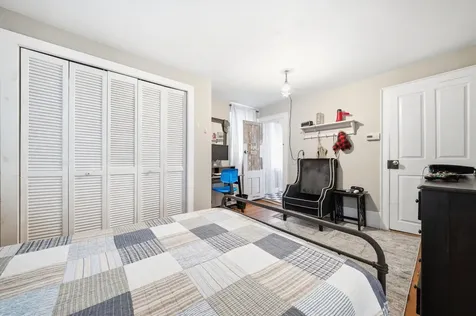 13 Nesmith Street Derry NH 03038